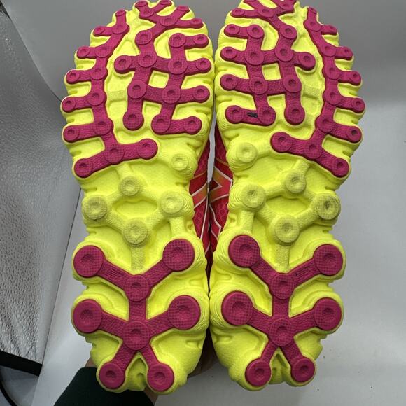 Size 5.5 - New Balance Woman's Minimus Ionix Lite 3090V2 Pink Running Shoes - Picture 8 of 9